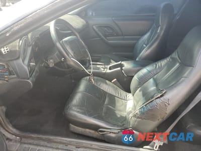 Zdjęcie 7 z 14 samochodu: 1996 CHEVROLET CAMARO Z28 VIN:2G1FP22P3T2128918 - miniatura