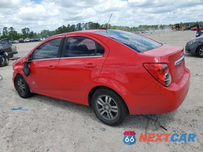 Drugie zdjęcie samochodu z przodu: 2015 CHEVROLET SONIC LT VIN:1G1JC5SHXF4136576 - miniatura