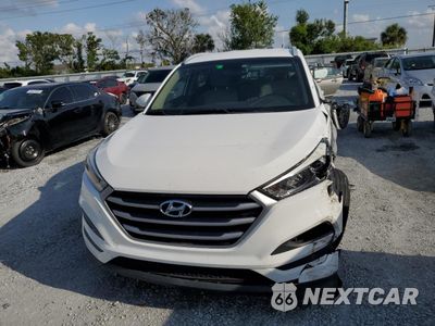Piąte zdjęcie samochodu w środku: 2018 HYUNDAI TUCSON SEL VIN:KM8J33A45JU709852 - miniatura