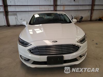 Piąte zdjęcie samochodu w środku: 2017 FORD FUSION SE HYBRID VIN:3FA6P0LU7HR410090 - miniatura
