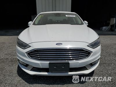 Piąte zdjęcie samochodu w środku: 2017 FORD FUSION SE HYBRID VIN:3FA6P0LU9HR409569 - miniatura