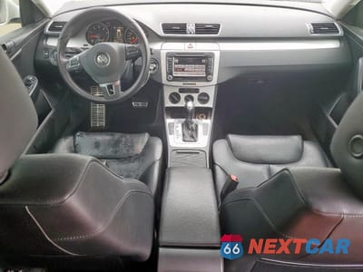 Zdjęcie 8 z 12 samochodu: 2009 VOLKSWAGEN PASSAT TURBO VIN:WVWJK93C49P054656 - miniatura