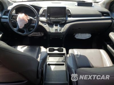 Zdjęcie 8 z 16 samochodu: 2019 HONDA ODYSSEY TOURING VIN:5FNRL6H80KB108960 - miniatura