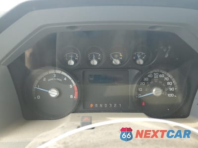 Zdjęcie 9 z 12 samochodu: 2015 FORD F450 SUPER DUTY VIN:1FDUF4GY8FEA90055 - miniatura