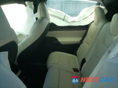 Zdjęcie 8 z 11 samochodu: 2023 TESLA MODEL X VIN:7SAXCDE50PF410135 - miniatura
