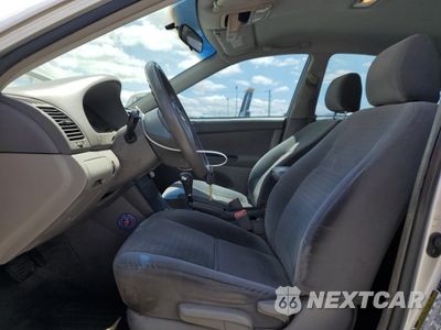 Zdjęcie 7 z 14 samochodu: 2005 TOYOTA CAMRY LE VIN:4T1BE32K45U097502 - miniatura