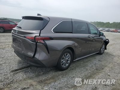 Trzecie zdjęcie samochodu z tyłu: 2022 TOYOTA SIENNA XLE VIN:5TDYRKEC2NS120961 - miniatura