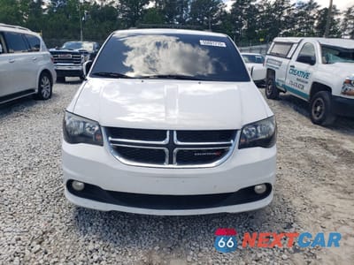 Piąte zdjęcie samochodu w środku: 2017 DODGE GRAND CARAVAN SXT VIN:2C4RDGCG6HR557817 - miniatura
