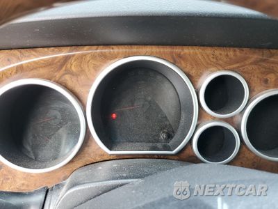 Zdjęcie 9 z 16 samochodu: 2010 TOYOTA SEQUOIA PLATINUM VIN:5TDYY5G19AS030877 - miniatura