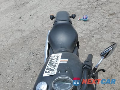 Piąte zdjęcie samochodu w środku: 2023 HONDA VT750 C2B VIN:JH2RC5374PK300862 - miniatura