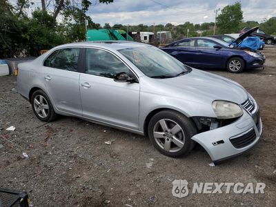 Czwarte zdjęcie samochodu z boku: 2009 VOLKSWAGEN JETTA SE VIN:3VWRZ71K69M124920 - miniatura