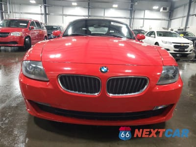 Piąte zdjęcie samochodu w środku: 2008 BMW Z4 3.0 VIN:4USBU33558LW76020 - miniatura