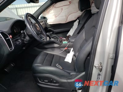 Zdjęcie 7 z 13 samochodu: 2023 PORSCHE CAYENNE S VIN:WP1AB2AY3PDA14362 - miniatura