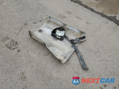 Zdjęcie 12 z 13 samochodu: 2024 POLESTAR 2 VIN:YSMFD3KA0RL241692 - miniatura