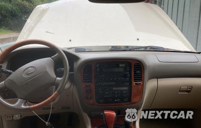 Zdjęcie 9 z 10 samochodu: 2000 LEXUS LX 470 VIN:JT6HT00W1Y0120195 - miniatura