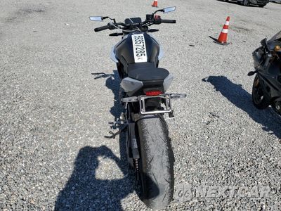 Czwarte zdjęcie samochodu z boku: 2024 SUZUKI GSX800 R VIN:JS1EM11B3R7100737 - miniatura