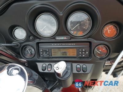 Zdjęcie 7 z 9 samochodu: 2010 HARLEY-DAVIDSON FLHTCU VIN:1HD1FC411AB666697 - miniatura