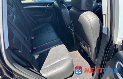 Zdjęcie 6 z 11 samochodu: 2006 PORSCHE CAYENNE VIN:WP1AA29P06LA27007 - miniatura