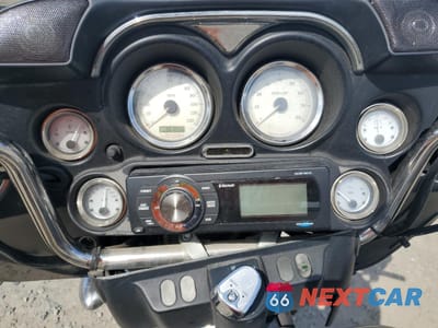 Zdjęcie 7 z 10 samochodu: 2006 HARLEY-DAVIDSON FLHXI VIN:1HD1KBW116Y665699 - miniatura