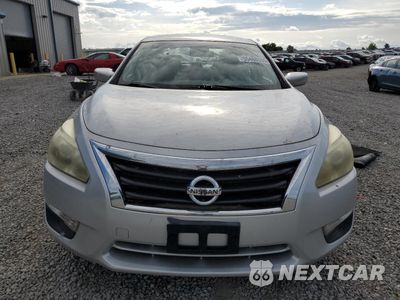 Piąte zdjęcie samochodu w środku: 2015 NISSAN ALTIMA 2.5 VIN:1N4AL3AP2FC194133 - miniatura
