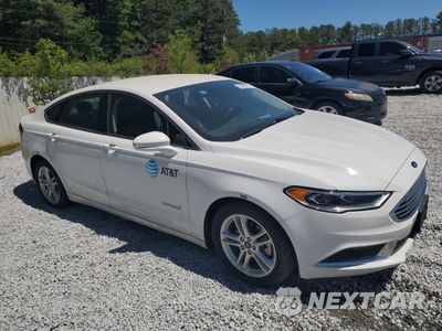 Czwarte zdjęcie samochodu z boku: 2018 FORD FUSION SE HYBRID VIN:3FA6P0LU7JR178466 - miniatura