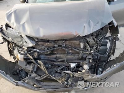 Zdjęcie 12 z 13 samochodu: 2019 NISSAN ROGUE S VIN:5N1AT2MT4KC833907 - miniatura