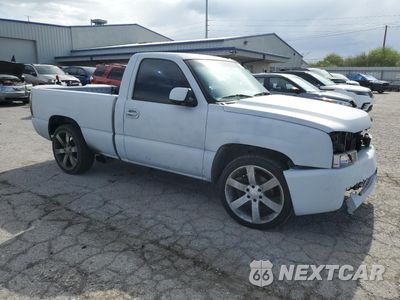 Czwarte zdjęcie samochodu z boku: 2005 CHEVROLET SILVERADO C1500 VIN:1GCEC14T55Z315452 - miniatura
