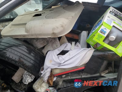 Zdjęcie 7 z 12 samochodu: 2001 VOLKSWAGEN GOLF GL VIN:9BWBT61J714066278 - miniatura