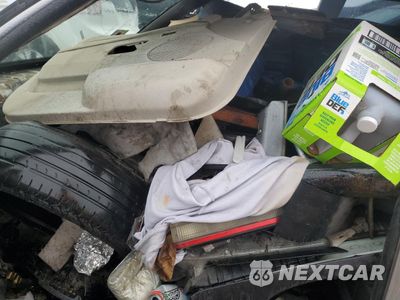 Zdjęcie 7 z 12 samochodu: 2001 VOLKSWAGEN GOLF GL VIN:9BWBT61J714066278 - miniatura