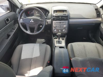 Zdjęcie 8 z 14 samochodu: 2011 MITSUBISHI GALANT FE VIN:4A32B2FF6BE020959 - miniatura