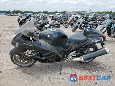 Trzecie zdjęcie samochodu z tyłu: 2019 SUZUKI GSX1300 RA VIN:JS1GX72B1K7100405 - miniatura