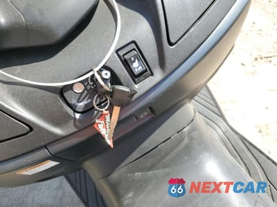 Zdjęcie 8 z 9 samochodu: 2016 SUZUKI AN650 A VIN:JS1CP51B5G2100142 - miniatura