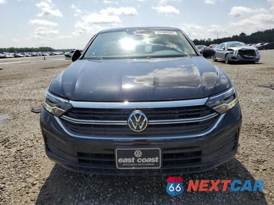 Piąte zdjęcie samochodu w środku: 2024 VOLKSWAGEN JETTA SE VIN:3VWEM7BU5RM045316 - miniatura