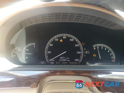 Zdjęcie 9 z 12 samochodu: 2007 MERCEDES-BENZ S 550 VIN:WDDNG71X97A104860 - miniatura