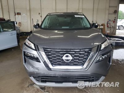 Piąte zdjęcie samochodu w środku: 2023 NISSAN ROGUE S VIN:5N1BT3AA4PC770828 - miniatura