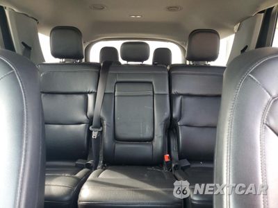 Zdjęcie 10 z 16 samochodu: 2020 FORD EXPLORER XLT VIN:1FMSK7DH9LGC85459 - miniatura