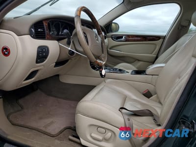 Zdjęcie 7 z 13 samochodu: 2004 JAGUAR XJ8 VIN:SAJEA71C24SG07794 - miniatura