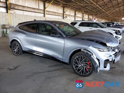 Czwarte zdjęcie samochodu z boku: 2022 FORD MUSTANG MACH-E GT VIN:3FMTK4SXXNMA41289 - miniatura