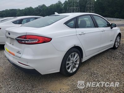 Trzecie zdjęcie samochodu z tyłu: 2019 FORD FUSION SE VIN:3FA6P0LU0KR184062 - miniatura