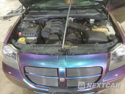 Zdjęcie 11 z 13 samochodu: 2005 DODGE MAGNUM SE VIN:2D4FV48T25H161344 - miniatura