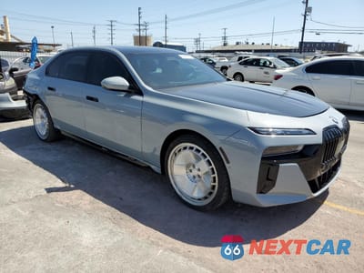 Czwarte zdjęcie samochodu z boku: 2024 BMW I7 XDRIVE60 VIN:WBY53EJ09RCP16432 - miniatura