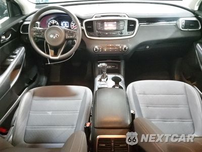 Zdjęcie 8 z 15 samochodu: 2016 KIA SORENTO LX VIN:5XYPGDA38GG044178 - miniatura