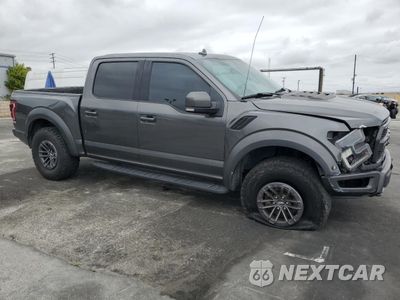Czwarte zdjęcie samochodu z boku: 2019 FORD F150 RAPTOR VIN:1FTFW1RG5KFC46637 - miniatura