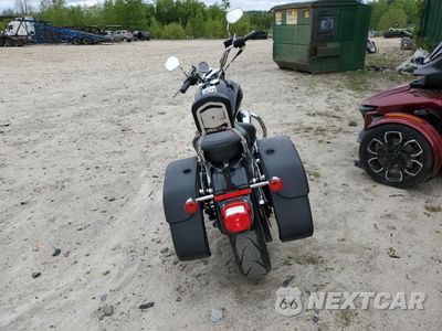 Czwarte zdjęcie samochodu z boku: 2014 HARLEY-DAVIDSON XL1200 T VIN:1HD1LL322EC429011 - miniatura
