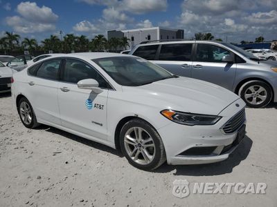 Czwarte zdjęcie samochodu z boku: 2018 FORD FUSION SE HYBRID VIN:3FA6P0LU4JR118600 - miniatura