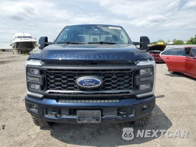 Piąte zdjęcie samochodu w środku: 2023 FORD F250 SUPER DUTY VIN:1FT8W2BM9PEE10077 - miniatura