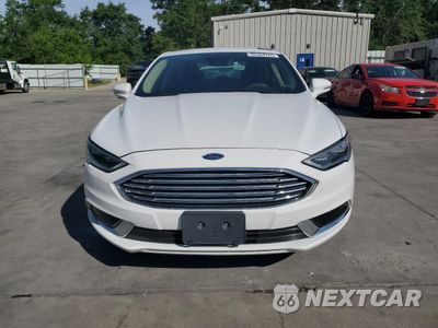 Piąte zdjęcie samochodu w środku: 2018 FORD FUSION SE HYBRID VIN:3FA6P0LU7JR129901 - miniatura
