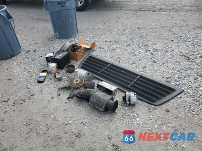 Zdjęcie 12 z 13 samochodu: 1991 GMC SIERRA K2500 VIN:1GTFK24K3MZ532050 - miniatura