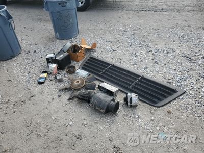 Zdjęcie 12 z 13 samochodu: 1991 GMC SIERRA K2500 VIN:1GTFK24K3MZ532050 - miniatura