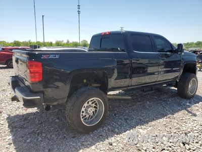 Trzecie zdjęcie samochodu z tyłu: 2017 CHEVROLET SILVERADO K2500 HEAVY DUTY LTZ VIN:1GC1KWEY5HF203488 - miniatura